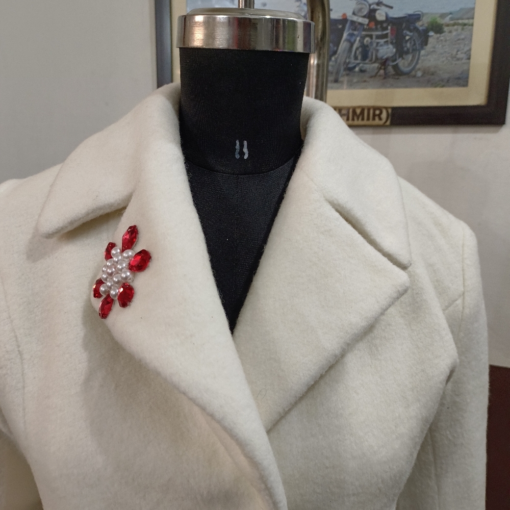 Off white embroidery long coat - Picture 9 of 10
